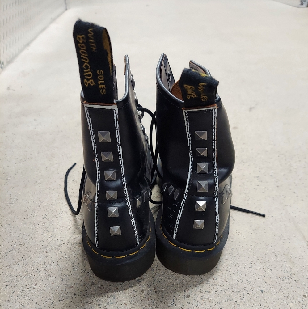 Dr. Martens - image 5